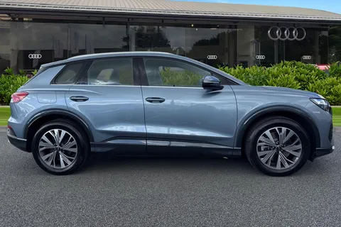 KR75ZSV Audi Q4 e-tron Q4  Sport 45 e-tron quattro 210,00 kW Thumbnail #4