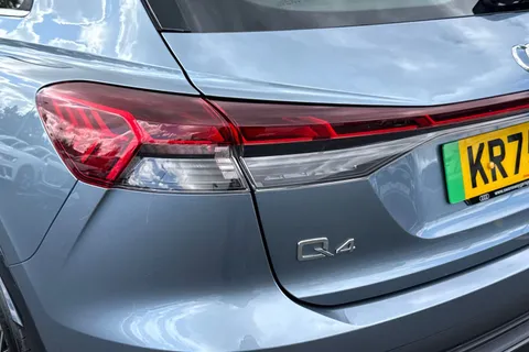 KR75ZSV Audi Q4 e-tron Q4  Sport 45 e-tron quattro 210,00 kW Thumbnail #9