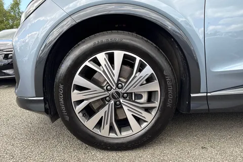 KR75ZSV Audi Q4 e-tron Q4  Sport 45 e-tron quattro 210,00 kW Thumbnail #14