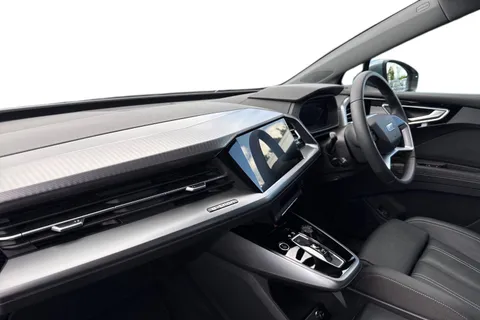 KR75ZSV Audi Q4 e-tron Q4  Sport 45 e-tron quattro 210,00 kW Thumbnail #16