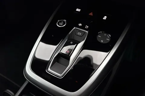 KR75ZSV Audi Q4 e-tron Q4  Sport 45 e-tron quattro 210,00 kW Thumbnail #24