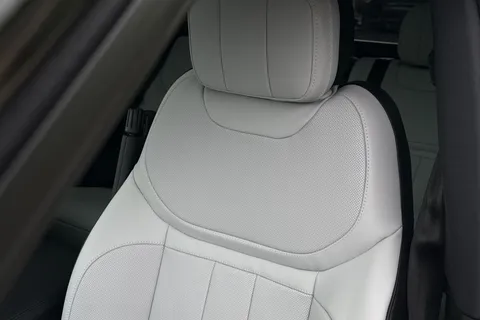 Land Rover Range Rover Sport 3.0 P460e 38.2kWh Edition Auto 4WD Euro 6 (s/s) 5dr Thumbnail #29