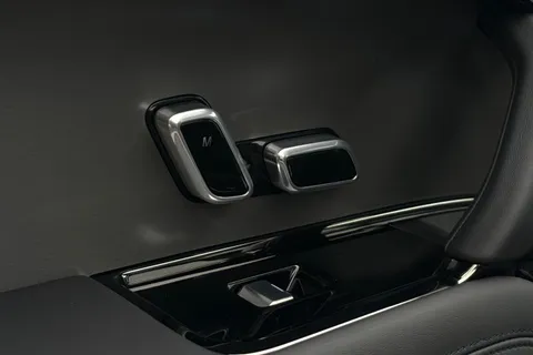Land Rover Range Rover Sport 3.0 P460e 38.2kWh Edition Auto 4WD Euro 6 (s/s) 5dr Thumbnail #31