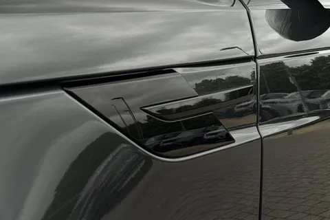 Land Rover Range Rover Sport 3.0 P460e 38.2kWh Edition Auto 4WD Euro 6 (s/s) 5dr Thumbnail #51