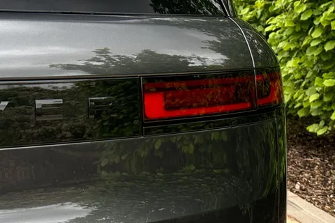 Land Rover Range Rover Sport 3.0 P460e 38.2kWh Edition Auto 4WD Euro 6 (s/s) 5dr Thumbnail #55
