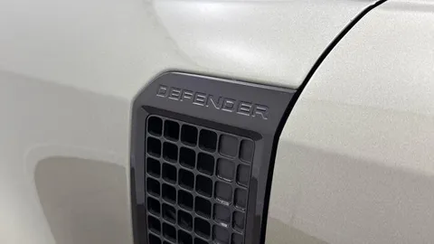 KT74XPC Land Rover Defender 110 3.0 D350 X-Dynamic HSE 5dr Thumbnail #21