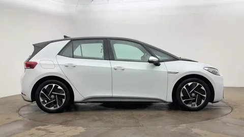 2 of 9 for VOLKSWAGEN ID.3 150kW Life Pro Performance 58kWh 5dr Auto