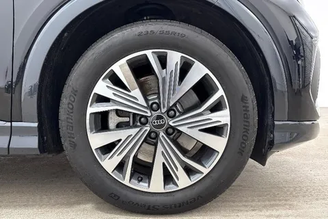 KR75WCF Audi Q4 e-tron Q4 Sport 45 e-tron 210,00 kW Thumbnail #6