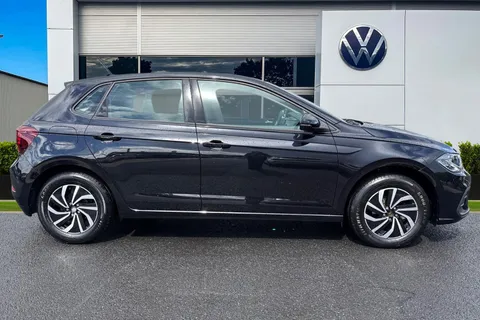 MV75UMS Volkswagen Polo 1.0 TSI Life 5dr Thumbnail #4