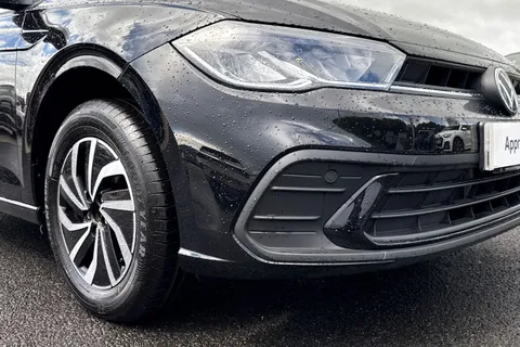 MV75UMS Volkswagen Polo 1.0 TSI Life 5dr Thumbnail #9