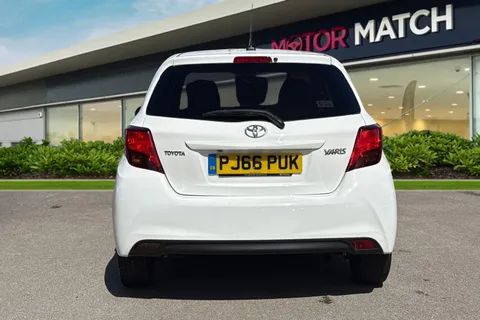 4 of 44 for Toyota Yaris 1.33 Dual VVT-i Icon Euro 6 5dr