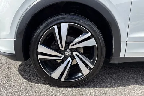 12 of 66 for Volkswagen T-Cross 1.0 TSI R-Line Euro 6 (s/s) 5dr