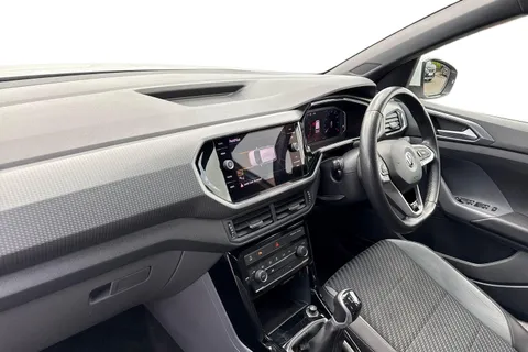 15 of 66 for Volkswagen T-Cross 1.0 TSI R-Line Euro 6 (s/s) 5dr