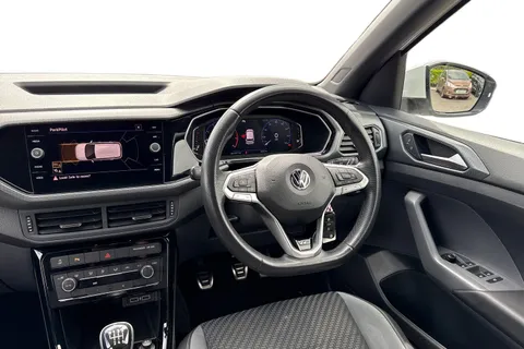 18 of 66 for Volkswagen T-Cross 1.0 TSI R-Line Euro 6 (s/s) 5dr