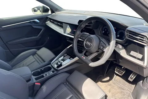PY24EMX Audi A3 Black Edition 35 TDI  150 PS S tronic Thumbnail #15