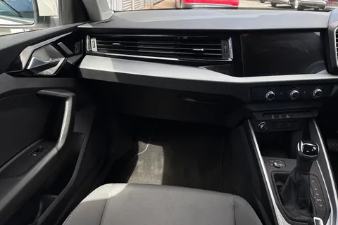 PX23OGW Audi A1 Sport 25 TFSI  95 PS S tronic Thumbnail #21
