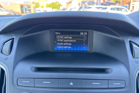 NA15OOD Ford Focus 1.6 Zetec Powershift Euro 6 5dr Thumbnail #17