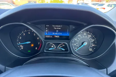 NA15OOD Ford Focus 1.6 Zetec Powershift Euro 6 5dr Thumbnail #35