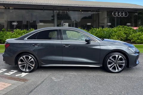 PX74MJJ Audi A3 S line 35 TFSI  150 PS 6-speed Thumbnail #4