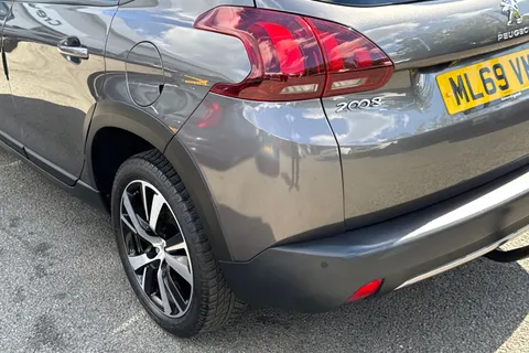 8 of 57 for PEUGEOT 2008 1.2 PureTech GT Line Euro 6 (s/s) 5dr