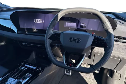 Audi Q6 E-Tron 100kWh Black Edition Auto quattro 5dr Thumbnail #17