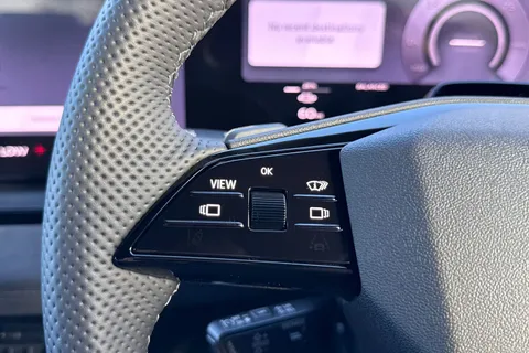Audi Q6 E-Tron 100kWh Black Edition Auto quattro 5dr Thumbnail #26