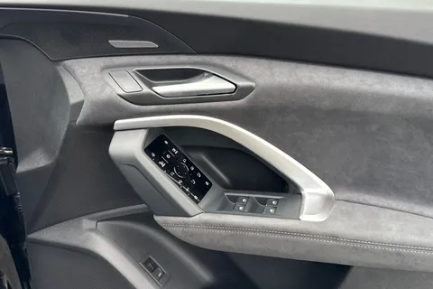 Audi SQ5 3.0 TFSI S Black Edition Sportback S Tronic quattro Euro 6 (s/s) 5dr Thumbnail #21