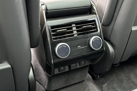 DN75WBY Land Rover Range Rover Sport 3.0 D350 Autobiography 5dr Thumbnail #19