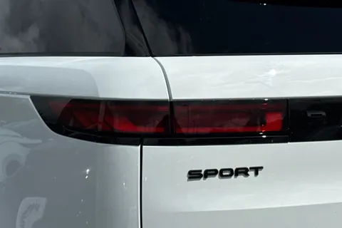 DN75WBY Land Rover Range Rover Sport 3.0 D350 Autobiography 5dr Thumbnail #20