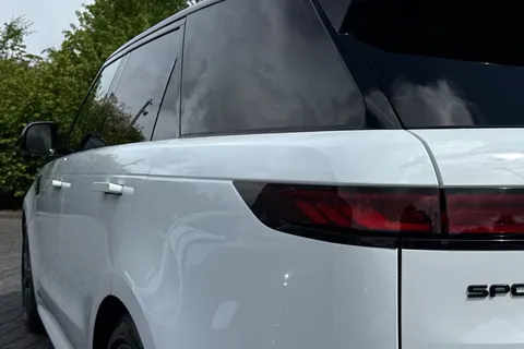 DN75WBY Land Rover Range Rover Sport 3.0 D350 Autobiography 5dr Thumbnail #40