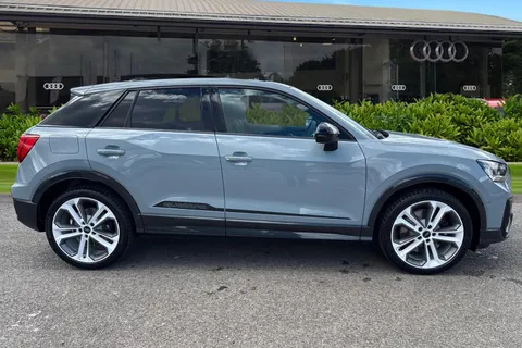Audi SQ2 2.0 TFSI Vorsprung S Tronic quattro Euro 6 (s/s) 5dr Thumbnail #4