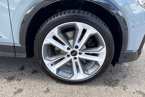 Audi SQ2 2.0 TFSI Vorsprung S Tronic quattro Euro 6 (s/s) 5dr Thumbnail #10