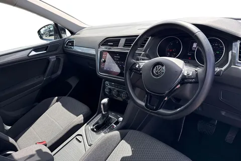 EP19BNK Volkswagen Tiguan Allspace 2.0 TDI Match DSG Euro 6 (s/s) 5dr Thumbnail #15