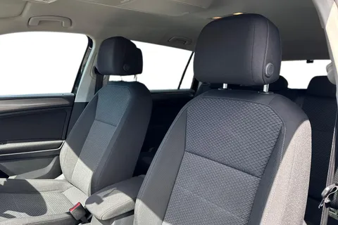 EP19BNK Volkswagen Tiguan Allspace 2.0 TDI Match DSG Euro 6 (s/s) 5dr Thumbnail #17