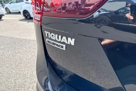 EP19BNK Volkswagen Tiguan Allspace 2.0 TDI Match DSG Euro 6 (s/s) 5dr Thumbnail #33