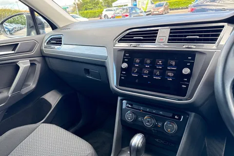 EP19BNK Volkswagen Tiguan Allspace 2.0 TDI Match DSG Euro 6 (s/s) 5dr Thumbnail #47