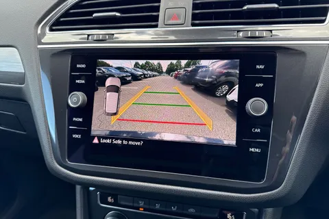 EP19BNK Volkswagen Tiguan Allspace 2.0 TDI Match DSG Euro 6 (s/s) 5dr Thumbnail #55
