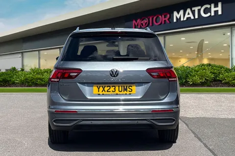 YX23UMS Volkswagen Tiguan Allspace 1.5 TSI Life Euro 6 (s/s) 5dr Thumbnail #5