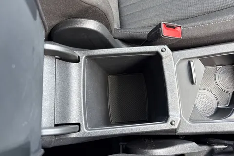YX23UMS Volkswagen Tiguan Allspace 1.5 TSI Life Euro 6 (s/s) 5dr Thumbnail #59