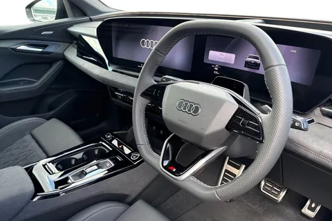 Audi Q6 E-Tron 100kWh Black Edition Auto quattro 5dr Thumbnail #13
