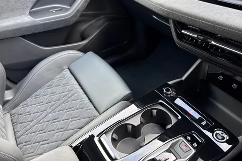 Audi Q6 E-Tron 100kWh Black Edition Auto quattro 5dr Thumbnail #19