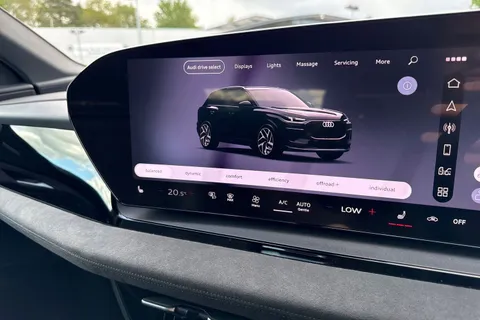 Audi Q6 E-Tron 100kWh Black Edition Auto quattro 5dr Thumbnail #39