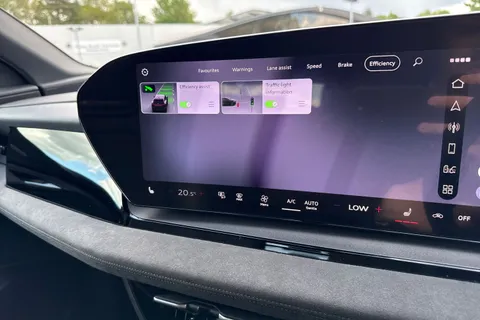 Audi Q6 E-Tron 100kWh Black Edition Auto quattro 5dr Thumbnail #46