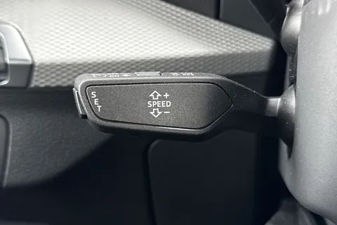PJ23DVP Audi Q2 Sport 35 TFSI 150 PS S tronic Thumbnail #29