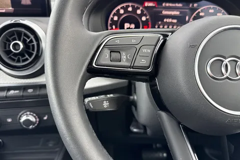 PJ23DVP Audi Q2 Sport 35 TFSI 150 PS S tronic Thumbnail #30