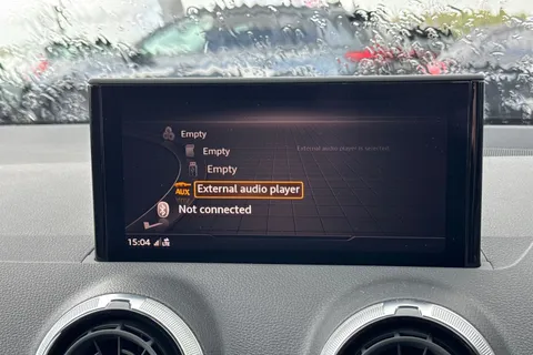PJ23DVP Audi Q2 Sport 35 TFSI 150 PS S tronic Thumbnail #35