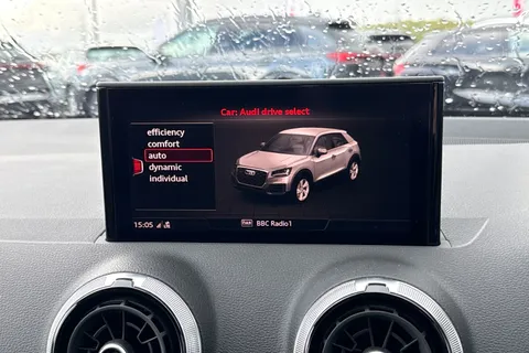 PJ23DVP Audi Q2 Sport 35 TFSI 150 PS S tronic Thumbnail #39