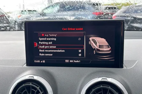 PJ23DVP Audi Q2 Sport 35 TFSI 150 PS S tronic Thumbnail #40