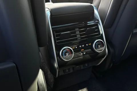  Land Rover Range Rover 3.0 P460e 38.2kWh Edition Auto 4WD Euro 6 (s/s) 5dr Thumbnail #42