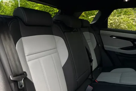 Land Rover Range Rover Evoque 1.5 P270e 12.17kWh Hoxton Edition Auto 4WD Euro 6 (s/s) 5dr Thumbnail #12